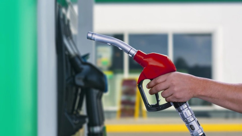 Akaryakıta bir zam daha geldi!